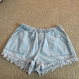 Womens light wash shorts
